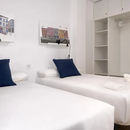 3 Hab Dobles, 2 Banos, Ac, Junto Al Casco Viejo Ol *